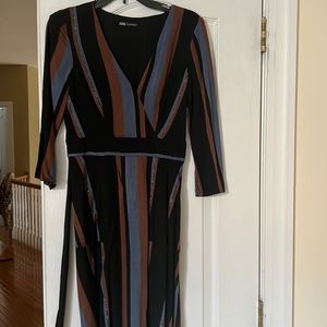 Zara brand size 8 polyester lines dress